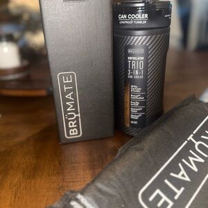 Black Hopsulator Black Carbon Fiber Trio 3-in-1 Can Cooler